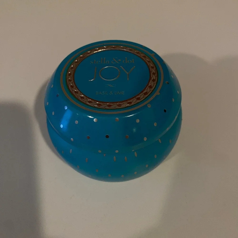 Stella & Dot Joy Basil & Lime Scented Candle Teal Blue Tin 2.7oz Soy‎ Wax Blend